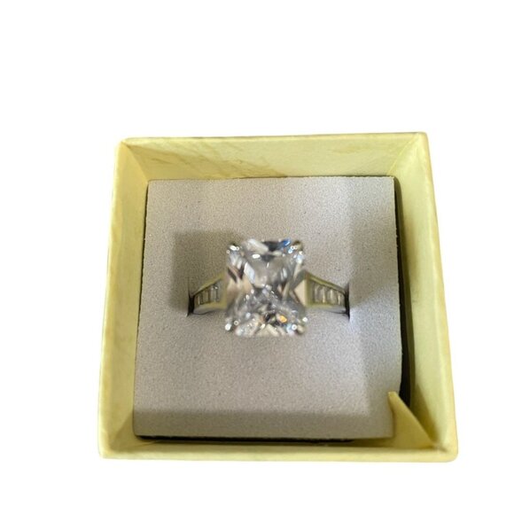 Sterling Silver Princess Cut CZ Ring Baguette Accent Statement Engagement - Picture 7 of 8